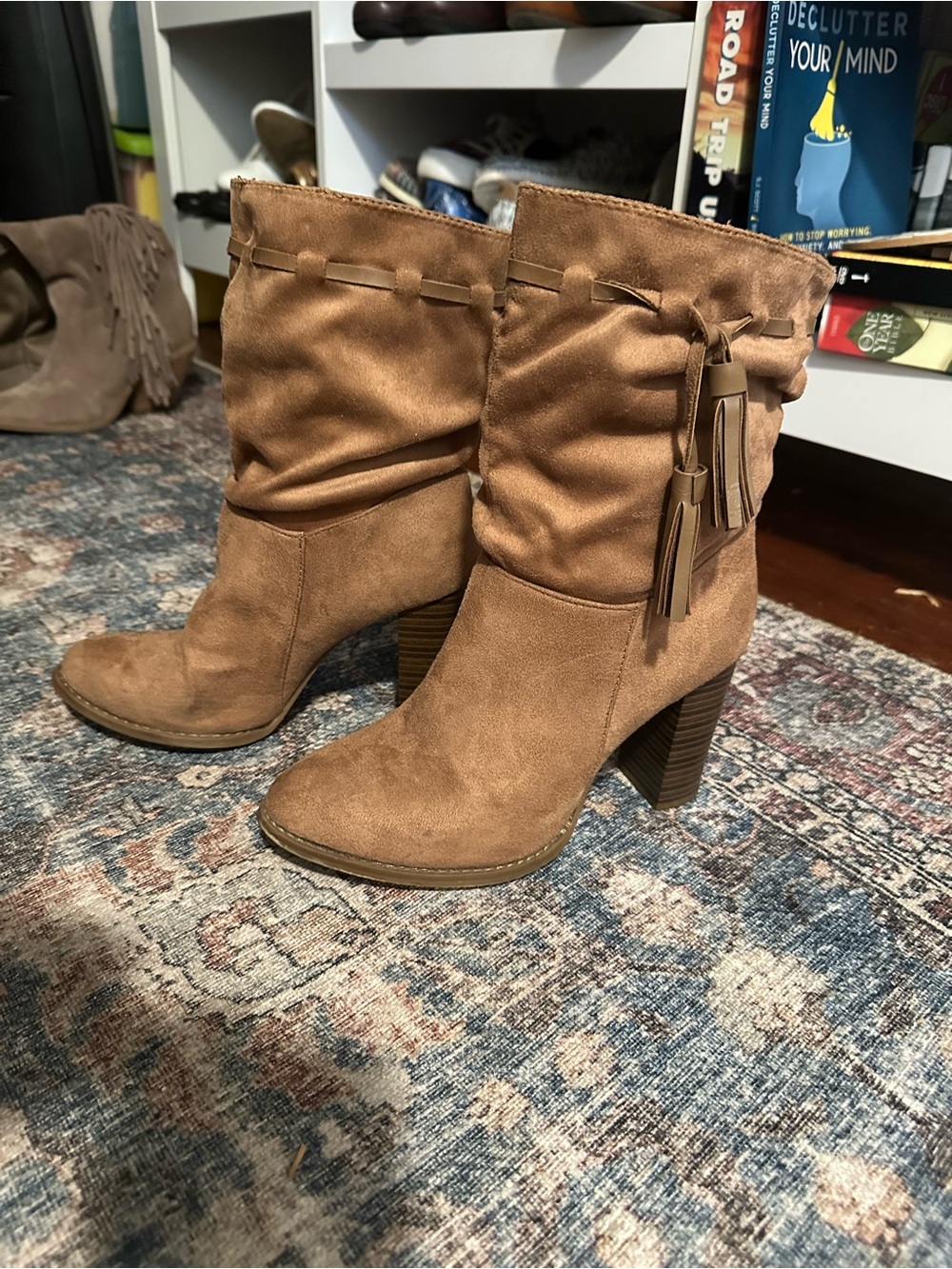 Charlotte Russe Tan Faux Suede Slouch Ankle Boots Tassel Block Heel Sz 8